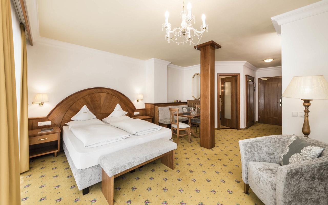 Hotel Oswald Selva di Val Gardena Bagian luar foto